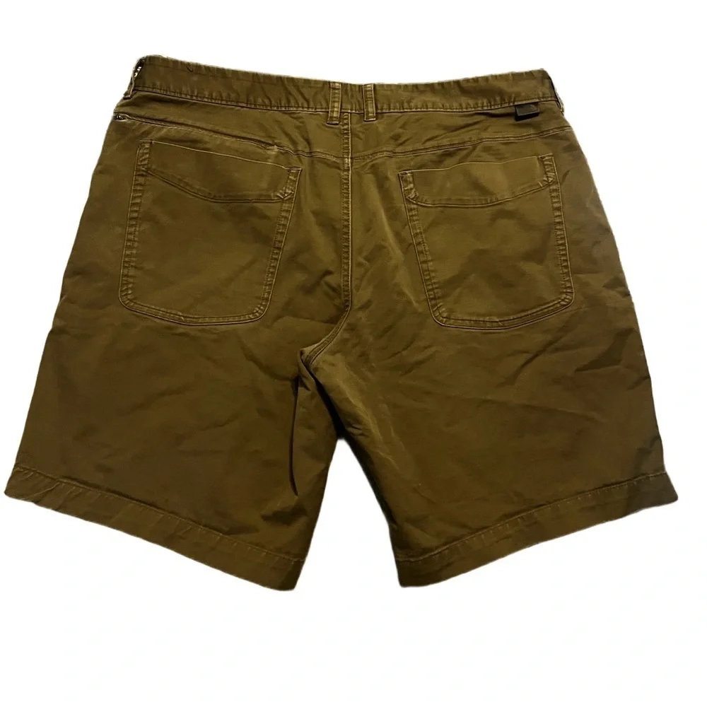 The North Face shorts